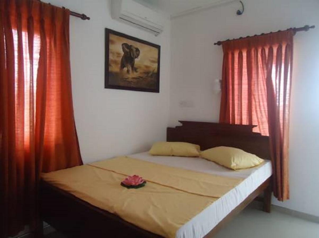 Rosand Waves Hikkaduwa Exterior foto